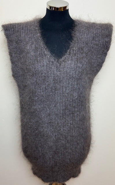 Goat down vest # VG-9, 48-64