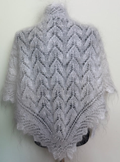 Uryupinsk downy neckerchief  # KW-223, 100x140x100 cm