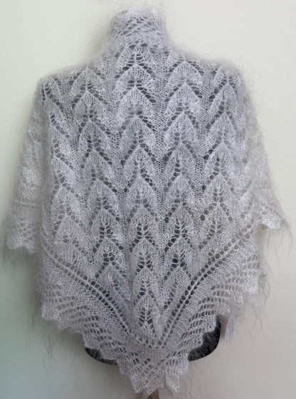 Uryupinsk downy neckerchief  # KW-223, 100x140x100 cm
