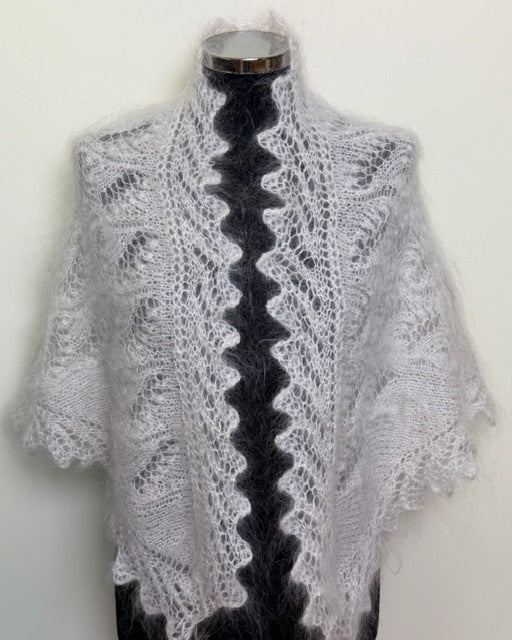 Uryupinsk downy neckerchief  # KW-225, 100x140x100 cm