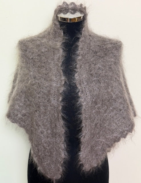Uryupinsk downy neckerchief  # KG-112, 100x140x100 cm