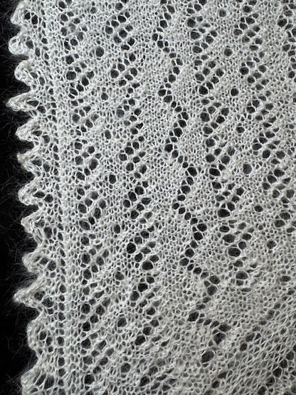 Orenburg shawl PWO-25, 220x220 cm