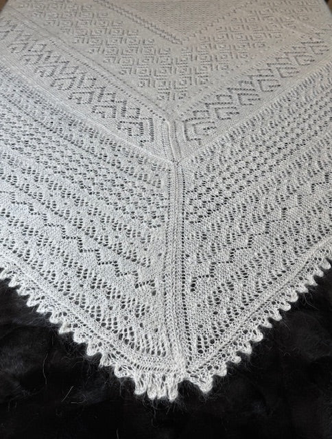 Orenburg shawl PWO-25, 220x220 cm