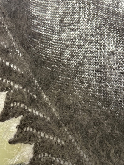 Uryupinsk dūnu lakats-trīsstūris #KG-49, 80x120x80  cm.