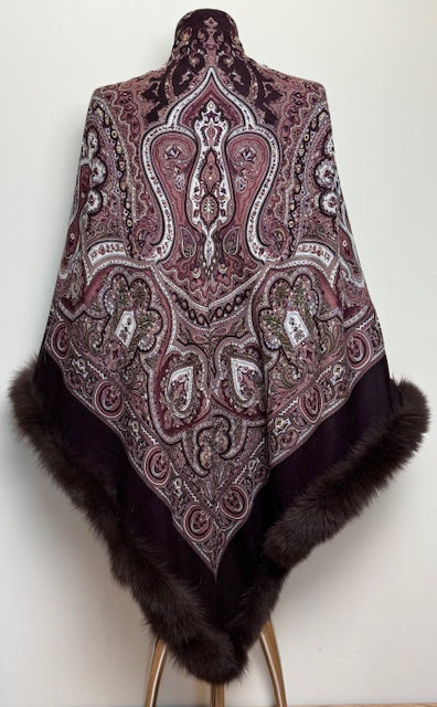 Павлопосадская шаль с  мехом песца