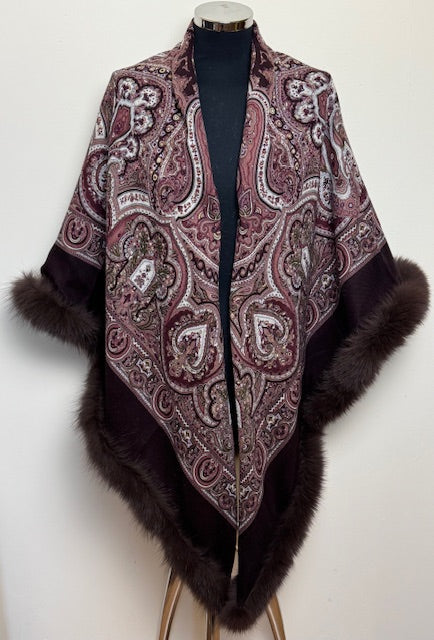 Павлопосадская шаль с  мехом песца