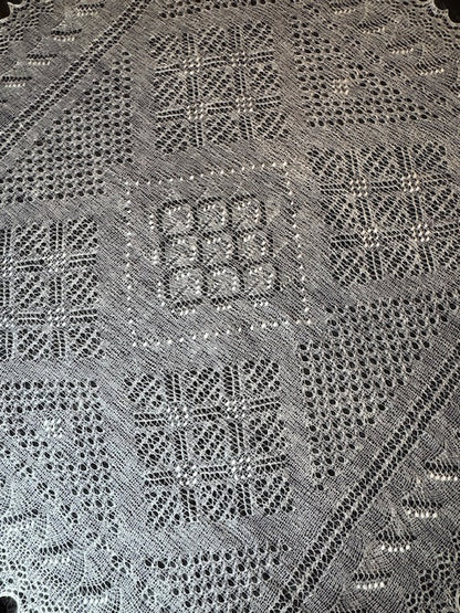 Orenburg shawl PWO-45, 120x120 cm