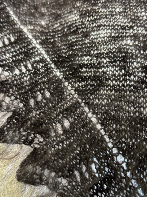 Uryupinsk dūnu lakats-trīsstūris #KG-67, 100x140x100 cm.