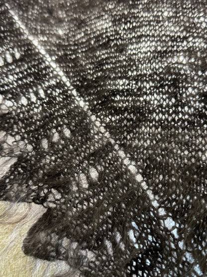 Uryupinsk dūnu lakats-trīsstūris #KG-67, 100x140x100 cm.