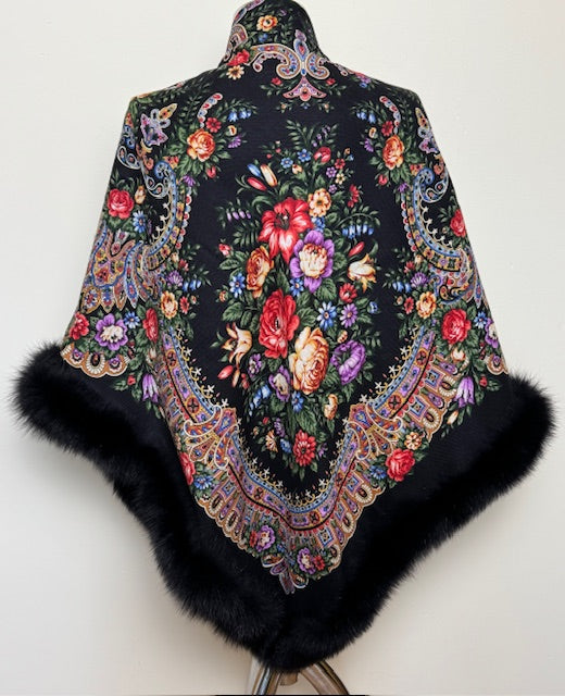 Pavloposadshawl with Arctic fox fur