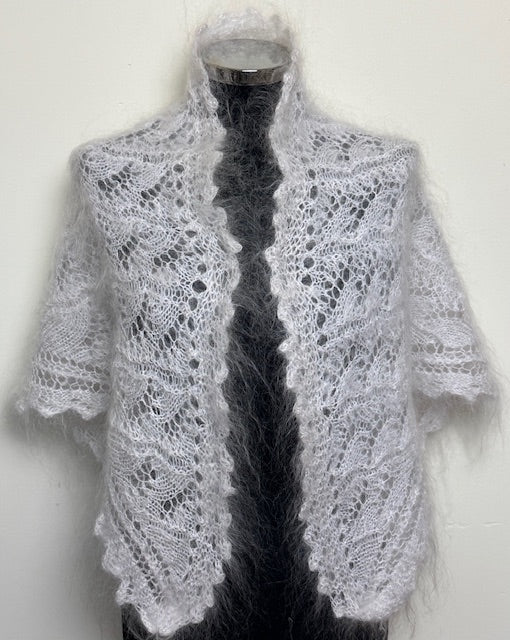 Урюпинская пуховая косынка № KW-148, 100x150x100 cм.