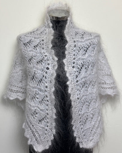 Урюпинская пуховая косынка № KW-148, 100x150x100 cм.