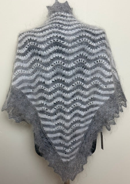 Uryupinsk downy neckerchief  # KW-23, 100x140x100 cm