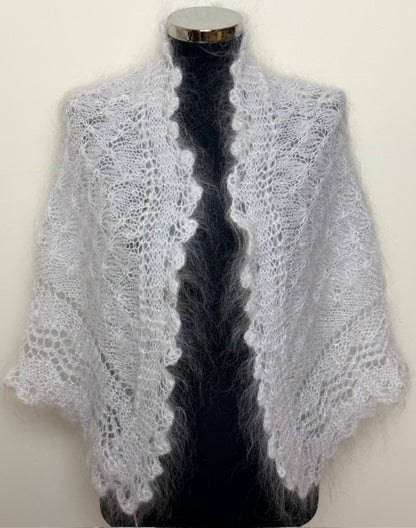 Uryupinsk downy neckerchief  # KW-19, 100x140x100 cm