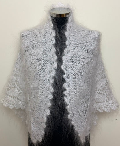 Uryupinsk downy neckerchief  # KW-18, 100x140x100 cm