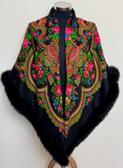 Pavloposadshawl with Arctic fox fur