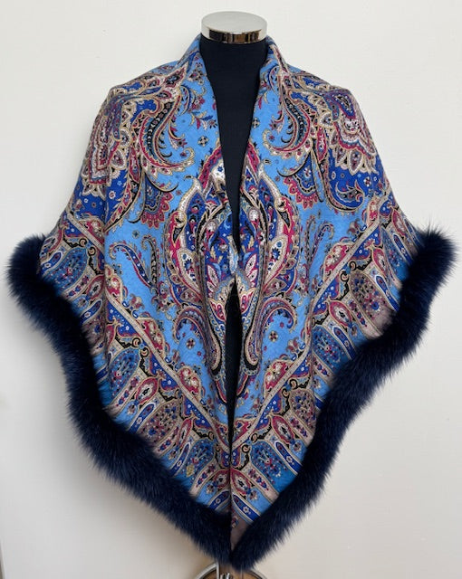 Pavloposadshawl with Arctic fox fur