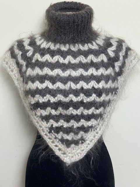 Манишка из козьего пуха 5