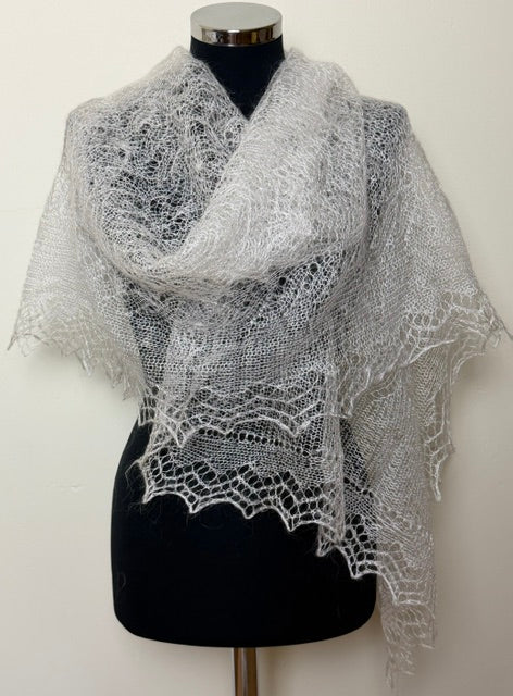 Downy shawl ( Palantine ) #47, 200x80 cm