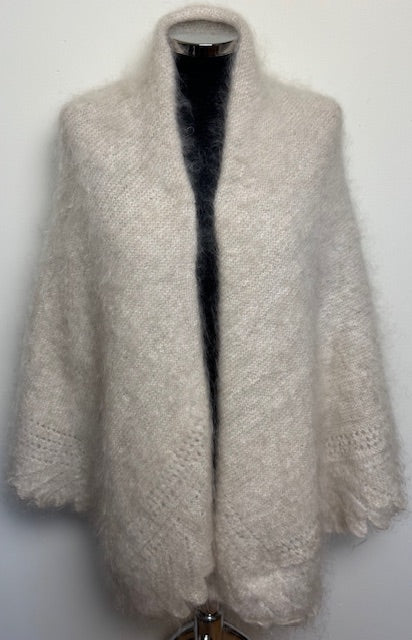 Урюпинский пуховый плед № PW-6, 140x140 cм