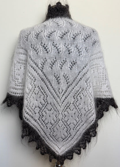 Урюпинская пуховая косынка № KW-199, 100x140x100 cм.