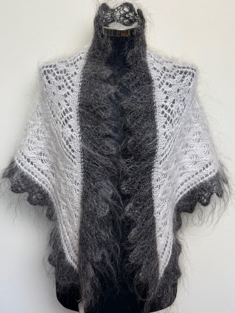 Uryupinsk downy neckerchief  # KW-127, 100x140x100 cm