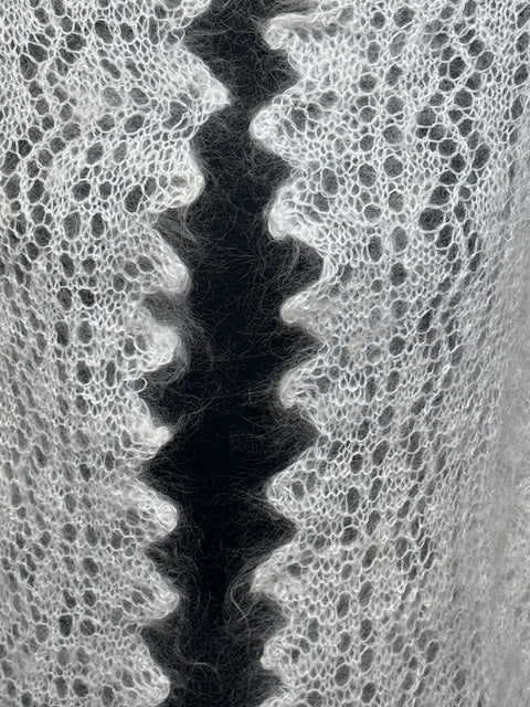 Uryupinsk downy neckerchief  # KW-176, 110x160x110 cm