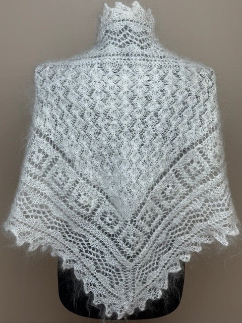 Uryupinsk downy neckerchief  # KW-64, 80x120x80 cm.