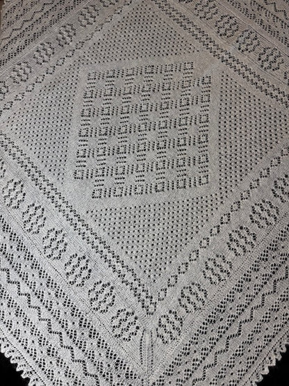 Orenburg shawl PWO-60, 130x130 cm