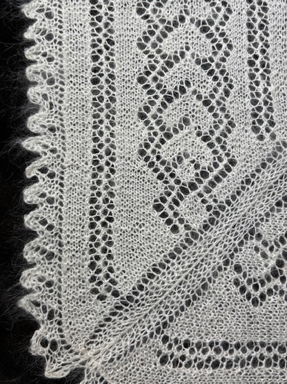 Orenburg shawl PWO-58, 140x140 cm