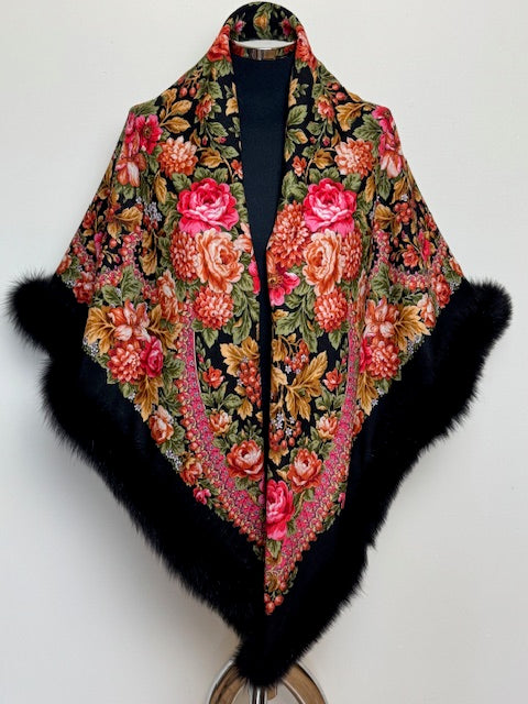 Pavloposadshawl with Arctic fox fur