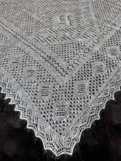 Orenburg shawl PWO-54, 160x160 cm
