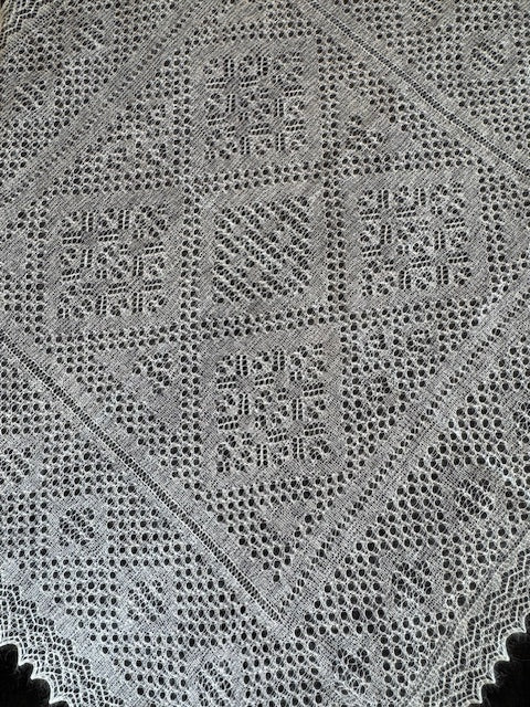 Orenburg shawl PWO-55, 130x130 cm