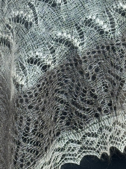 Orenburg shawl EXC-1