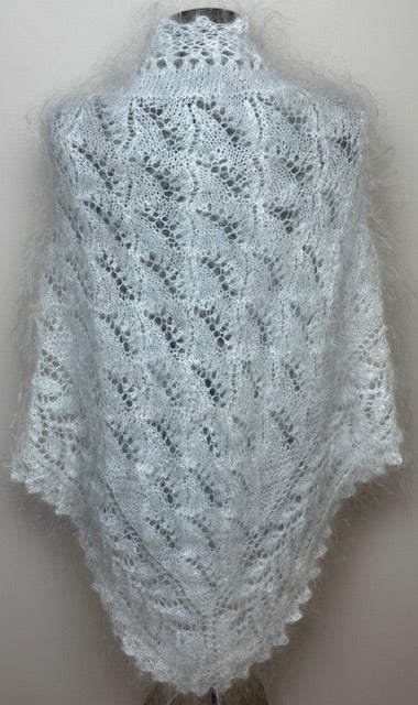 Uryupinsk downy neckerchief  # KW-152, 110x160x110 cm.