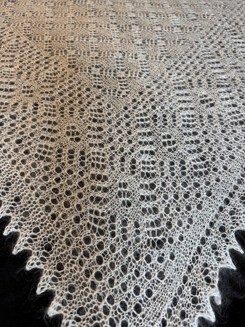 Orenburg shawl POW-8, 120x120 cm
