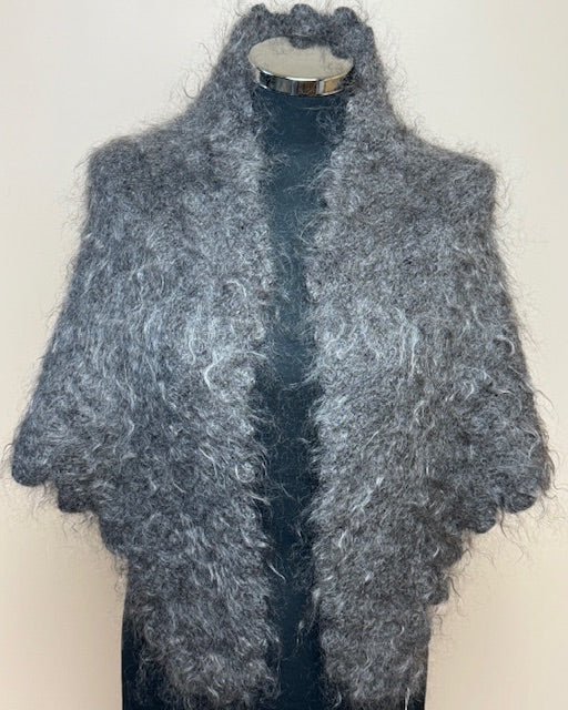 Uryupinsk downy neckerchief  # KG-90, 90x140x90 cm.