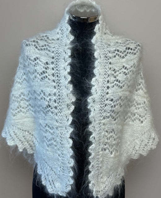 Uryupinsk downy neckerchief  # KWN-23, 100x140x100 cm