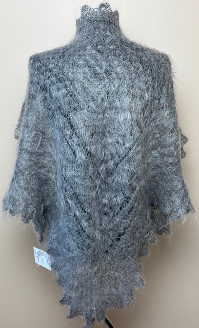 Uryupinsk downy neckerchief  #UK-7, 110x160x110 cm.