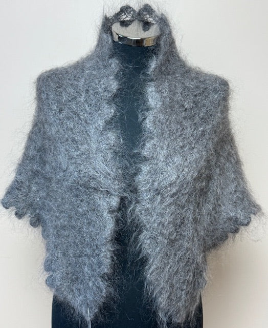 Uryupinsk downy neckerchief  #UK-16, 90x140x90 cm.