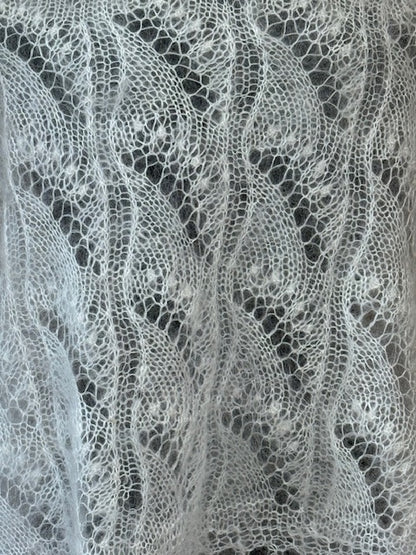 Uryupinsk downy shawl  #PNEW-12, 120x120 cm