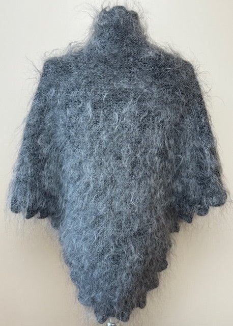 Uryupinsk downy neckerchief  # KNG-14, 110x160x110 cm