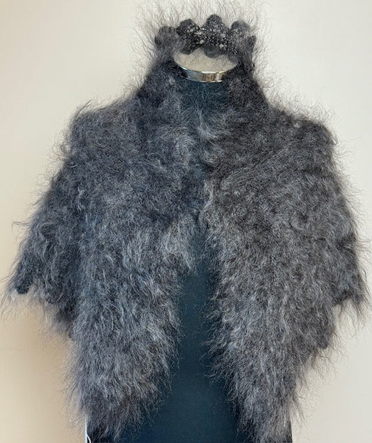 Uryupinsk downy neckerchief  # KG-70, 100x120x100 cm