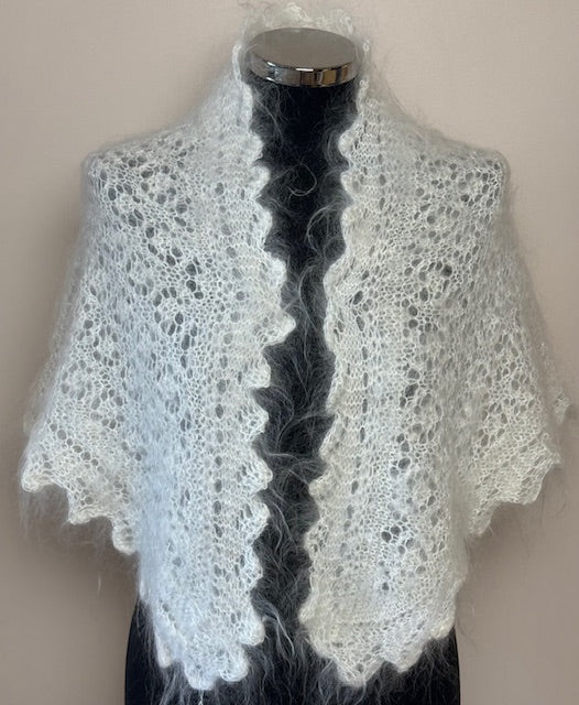 Uryupinsk downy neckerchief  # KW-38, 90x140x90 cm