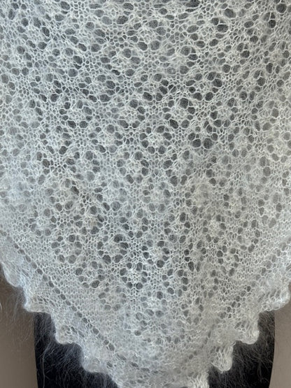 Uryupinsk downy neckerchief  # KW-38, 90x140x90 cm