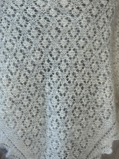 Uryupinsk downy neckerchief  # KW-35, 100x140x100 cm