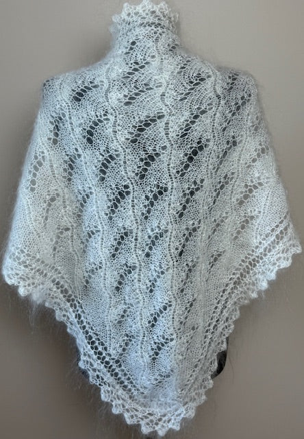 Uryupinsk downy neckerchief  # KW-41, 100x140x100 cm