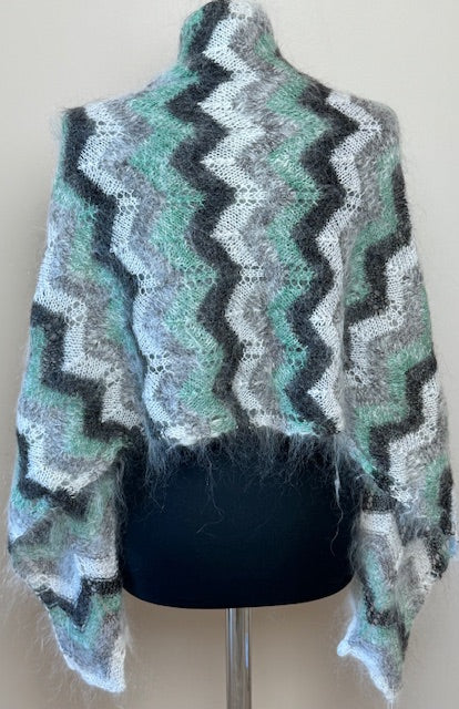 Uryupinsk downy shawl ( Palantine ) # SM-11, 140x50 cm