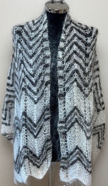 Uryupinsk downy shawl ( Palantine ) # SM-3, 140x50 cm