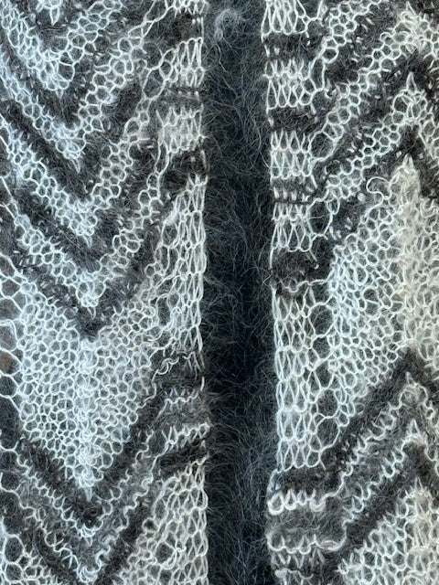 Uryupinsk downy shawl ( Palantine ) # SM-3, 140x50 cm